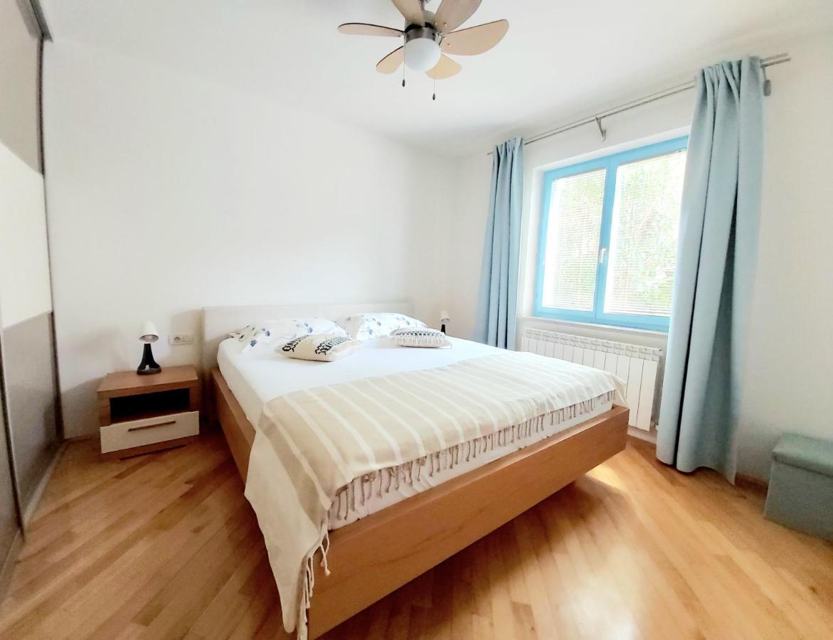 Salt & Sage Apartment Manzano エクステリア 写真